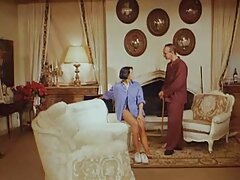 बैंग ब्रोस से सुंदर निक्की बेंज बीएफ बीएफ सेक्सी मूवी के साथ स्टैंडिंग डॉगीस्टाइल फिल्म